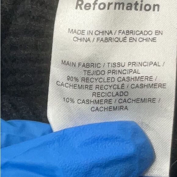 Reformation Varenne Cropped Tank Top 100% Cashmere Kitten Soft Minimalist XS - Picture 7 of 9